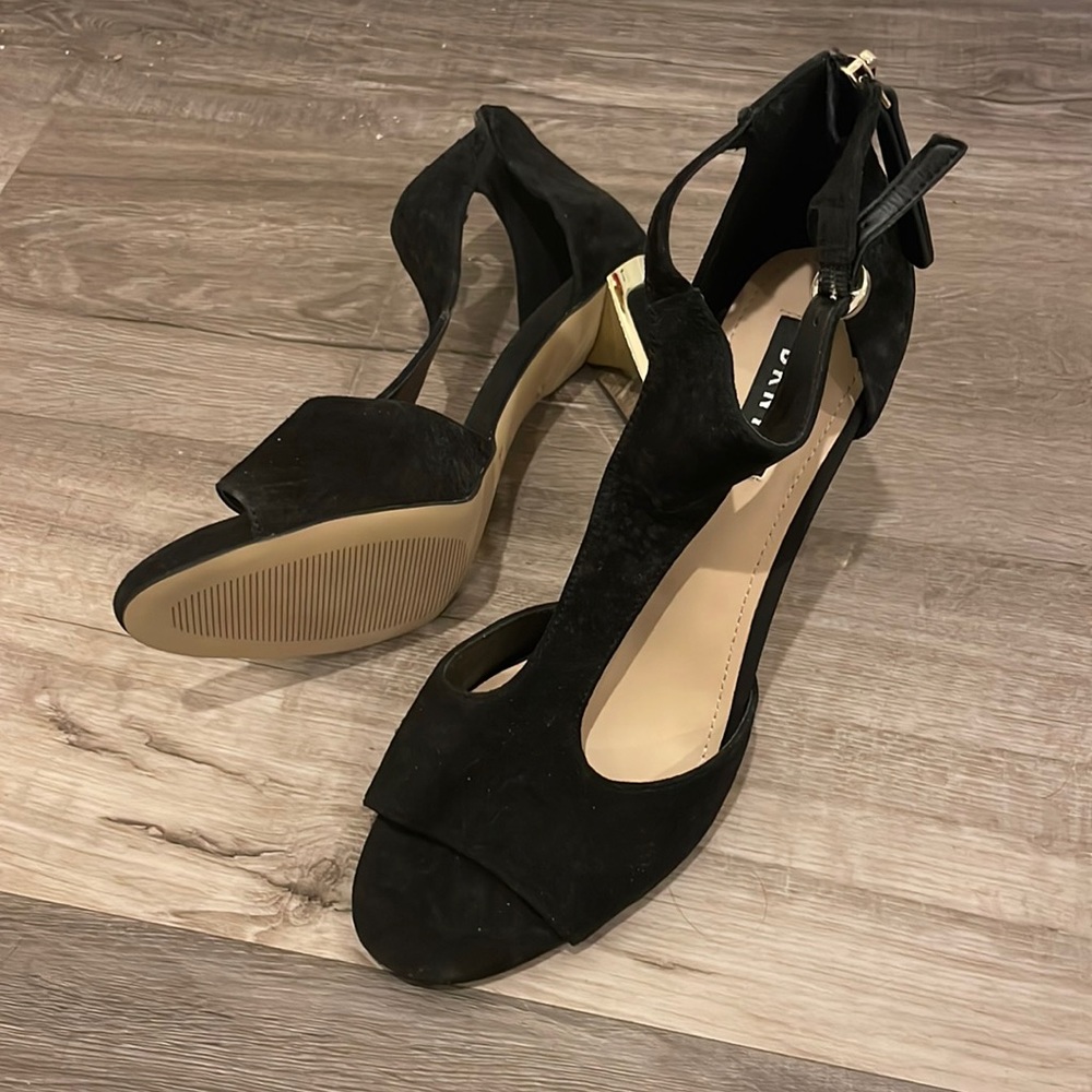 DKNY black high heels shoes